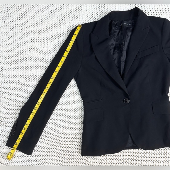 Zara Woman Tailored Slim Fit Blazer - Black - 4 - Picture 9 of 10